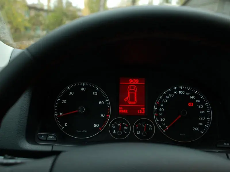 Изображение для статьи: Изменяем цвет подсветки приборов Volkswagen Jetta