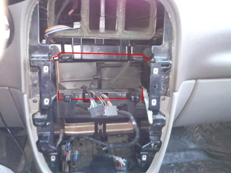 Изображение для статьи: Установка 2DIN автомагнитолы в Dodge Caravan