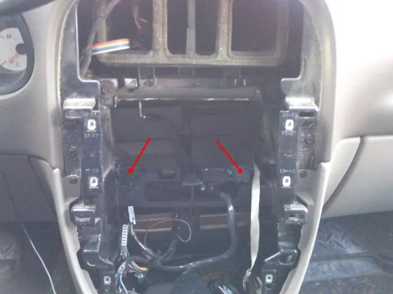 Изображение для статьи: Установка 2DIN автомагнитолы в Dodge Caravan