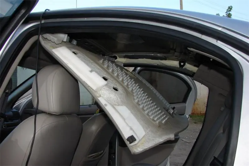 Изображение для статьи: Установка рации Megajet MJ-600 и антенны LEMM Turbo 2001 в Chrysler Sebring