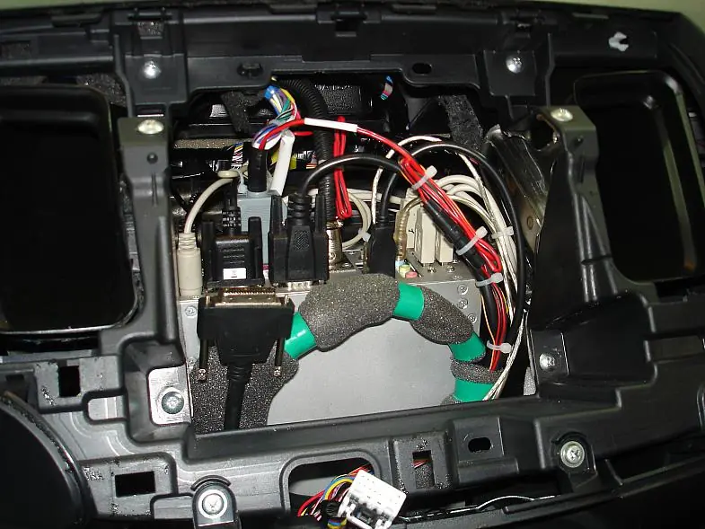 Изображение для статьи: Установка компьютера на основе mini-ITX в Mitsubishi Lancer X