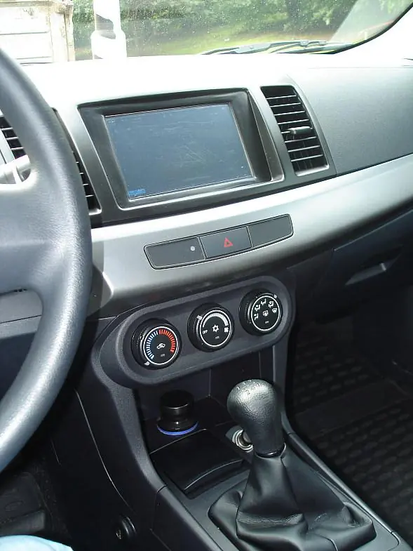 Изображение для статьи: Установка компьютера на основе mini-ITX в Mitsubishi Lancer X