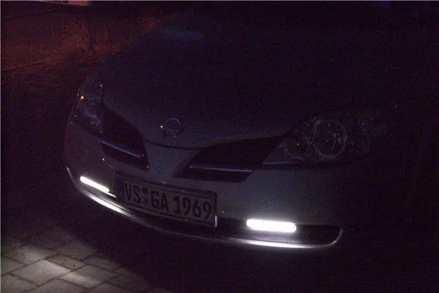 Изображение для статьи: Дневные ходовые огни на Nissan Primera