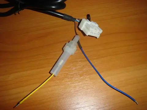 Изображение для статьи: Входы USB и AUX в Nissan Qashqai