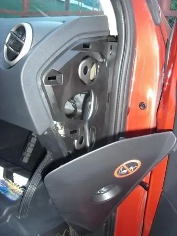 Изображение для статьи: Входы USB и AUX в Nissan Qashqai
