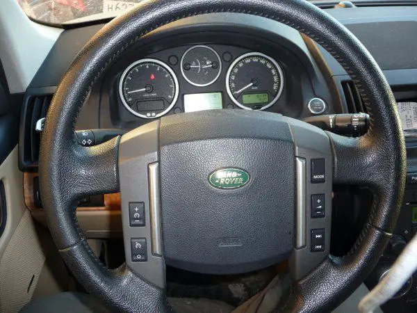Изображение для статьи: Первые 2 месяца управления внедорожником Land Rover freelander 2