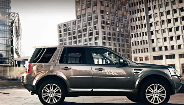 Изображение для статьи: Первые 2 месяца управления внедорожником Land Rover freelander 2