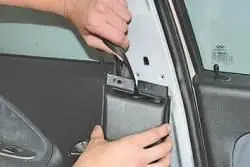 Снятие и установка облицовок салона
