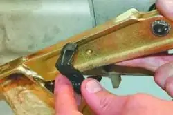 Разборка и сборка коробки передач и дефектовка ее деталей