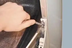 Снятие, разборка и установка заднего бампера