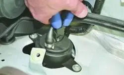 Снятие и установка адсорбера