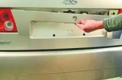 Замена замка и выключателя замка двери задка