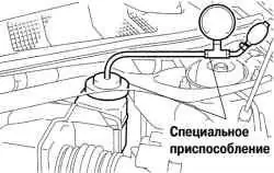 Присоединение специального приспособлениия к модулятору давления для прокачки
