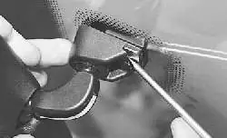 Снятие и установка внутреннего зеркала