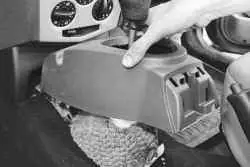 Снятие, установка и ремонт кулисы рычага управления коробкой передач